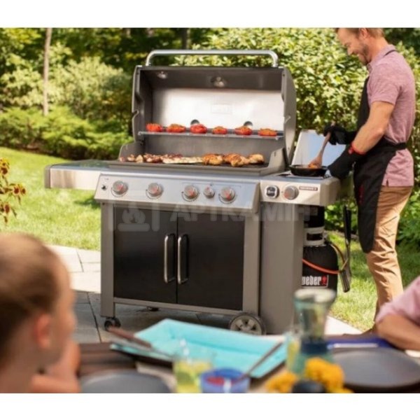 Газовый гриль Weber Genesis II EP-435 GBS. Фото 3